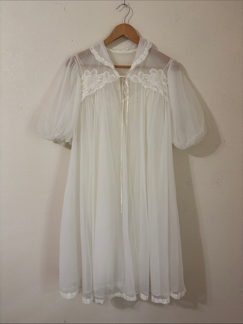 Vintage White Ivory Sheer Chiffon Nylon Lace Peignoir Robe & Nightgown Set SZ S
